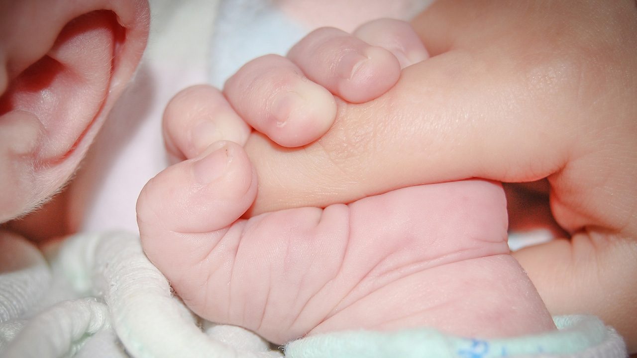 ولادة أول طفل معدل جينيًا, الصين, التعديل الجيني, المجتمع العلمي, هندسة وراثية, بيولوجي